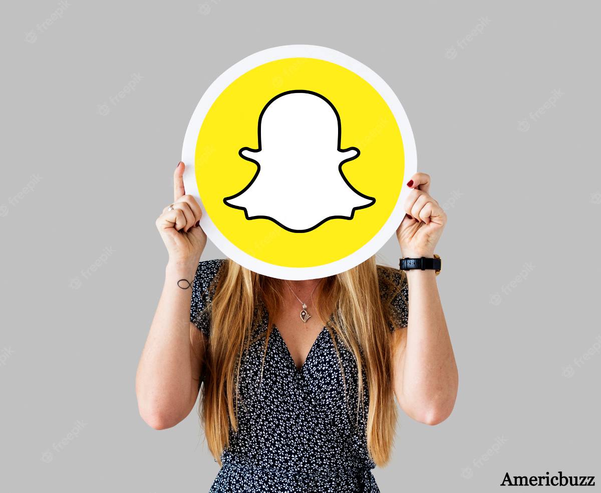 woman showing snapchat icon 53876 71122 2